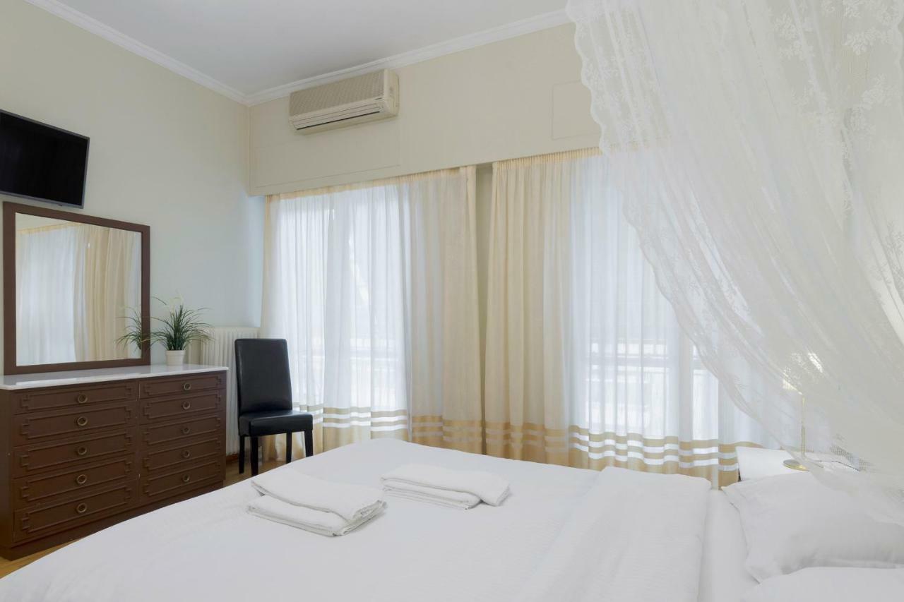 Classy 2 Bedroom Apartment Near Acropolis & Metro เอเธนส์ ภายนอก รูปภาพ