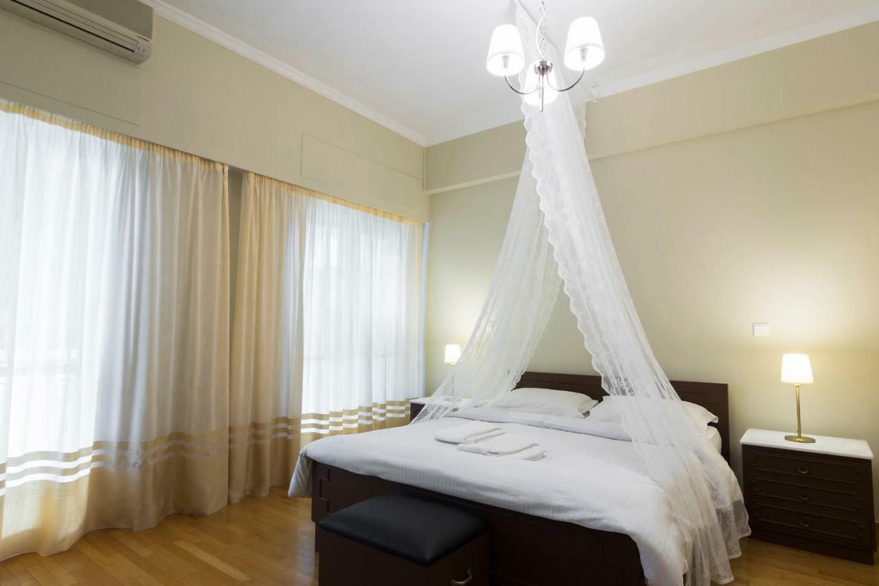 Classy 2 Bedroom Apartment Near Acropolis & Metro เอเธนส์ ภายนอก รูปภาพ